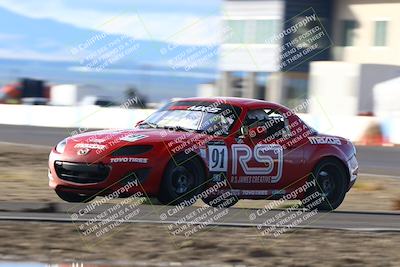 media/Nov-16-2025-CalClub SCCA (Sun) [[2975c16dfc]]/Group 6/Turn 1/